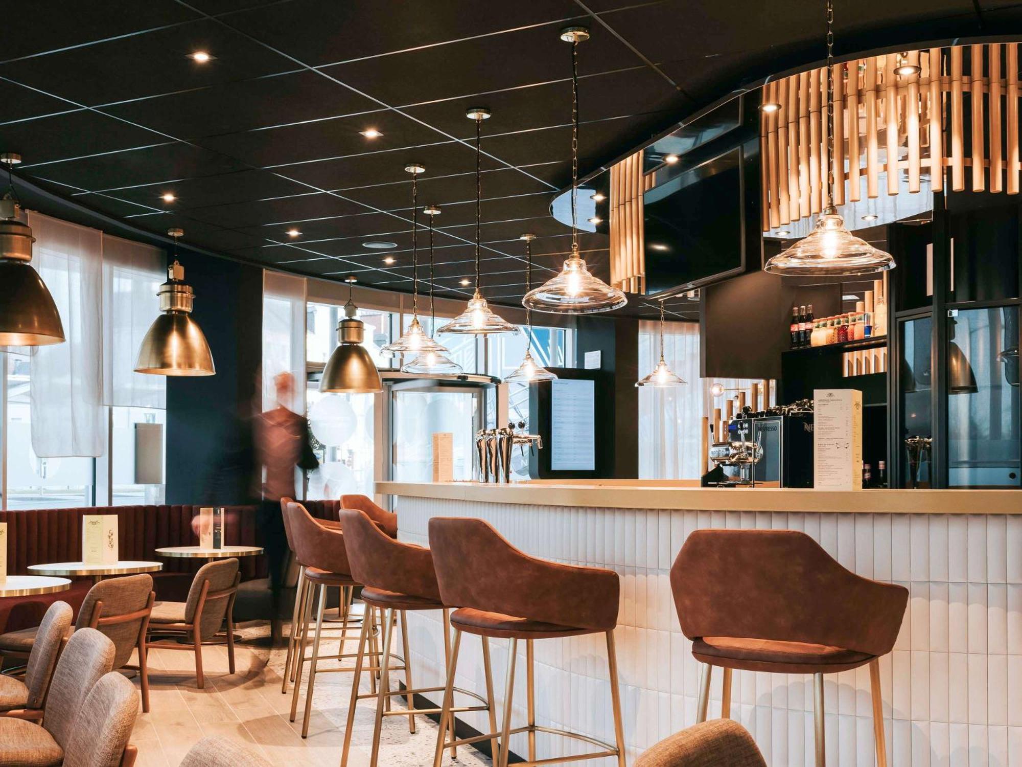 Novotel Angers Centre Gare Exteriör bild