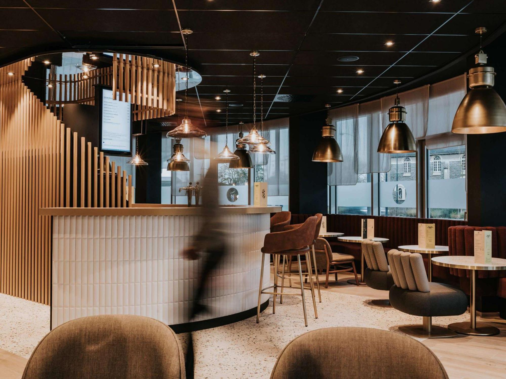 Novotel Angers Centre Gare Exteriör bild