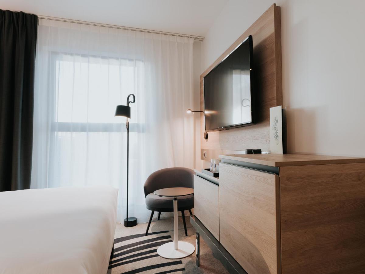 Novotel Angers Centre Gare Exteriör bild